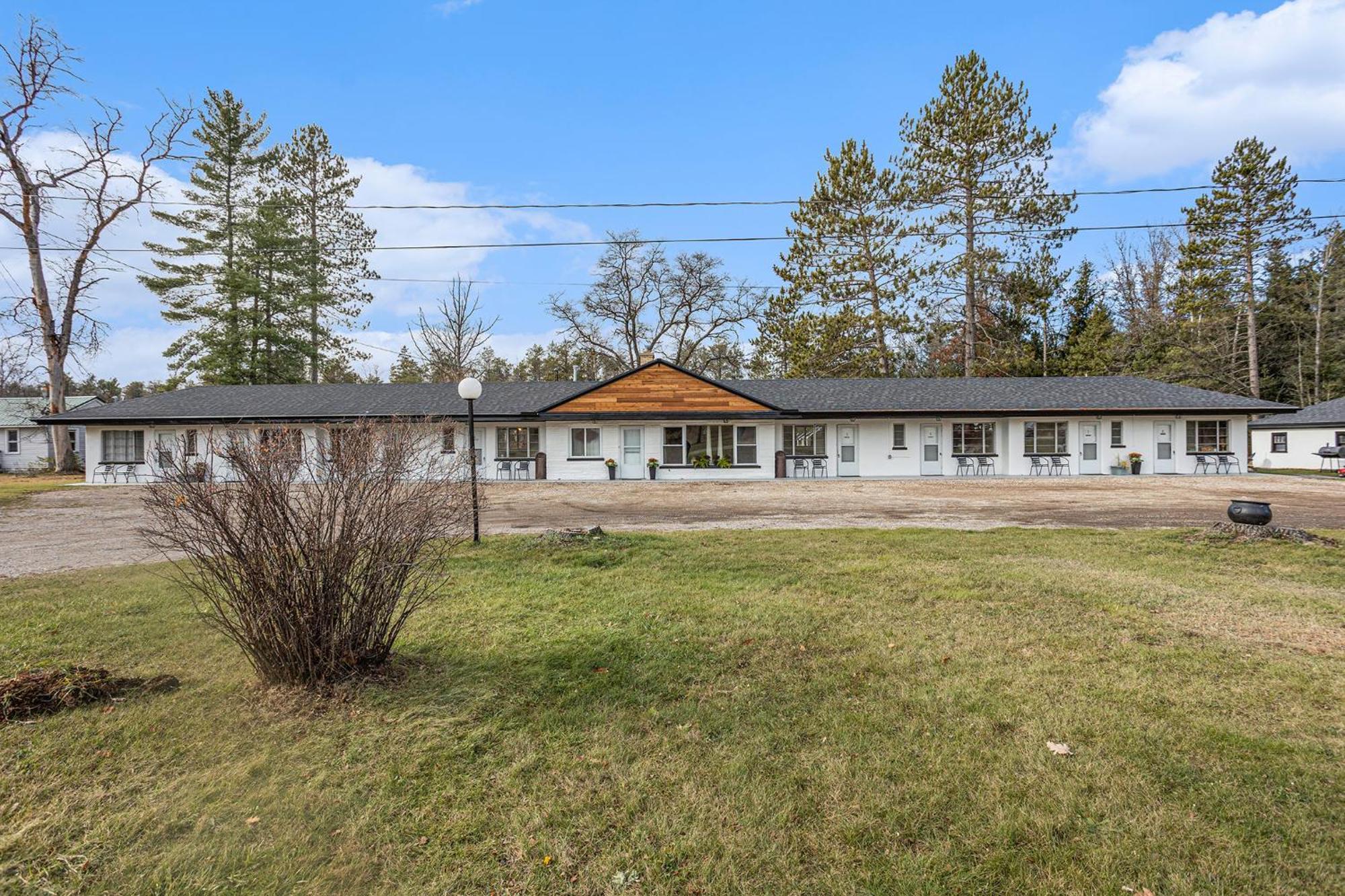 The Windmoor Lodge Grayling Exterior foto